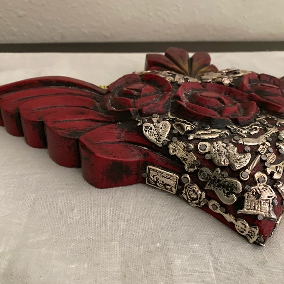 Mexican hand carved heart with little silver miracles charms - Picture 3 of 6
